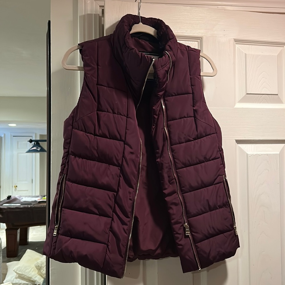 CK magenta puffer vest